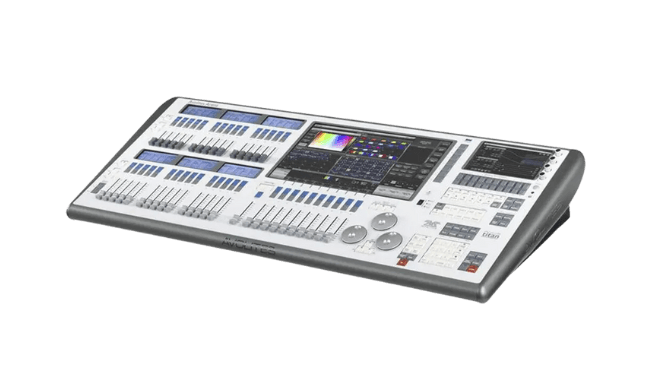 Обучение работе за пультом Avolites Titan Arena