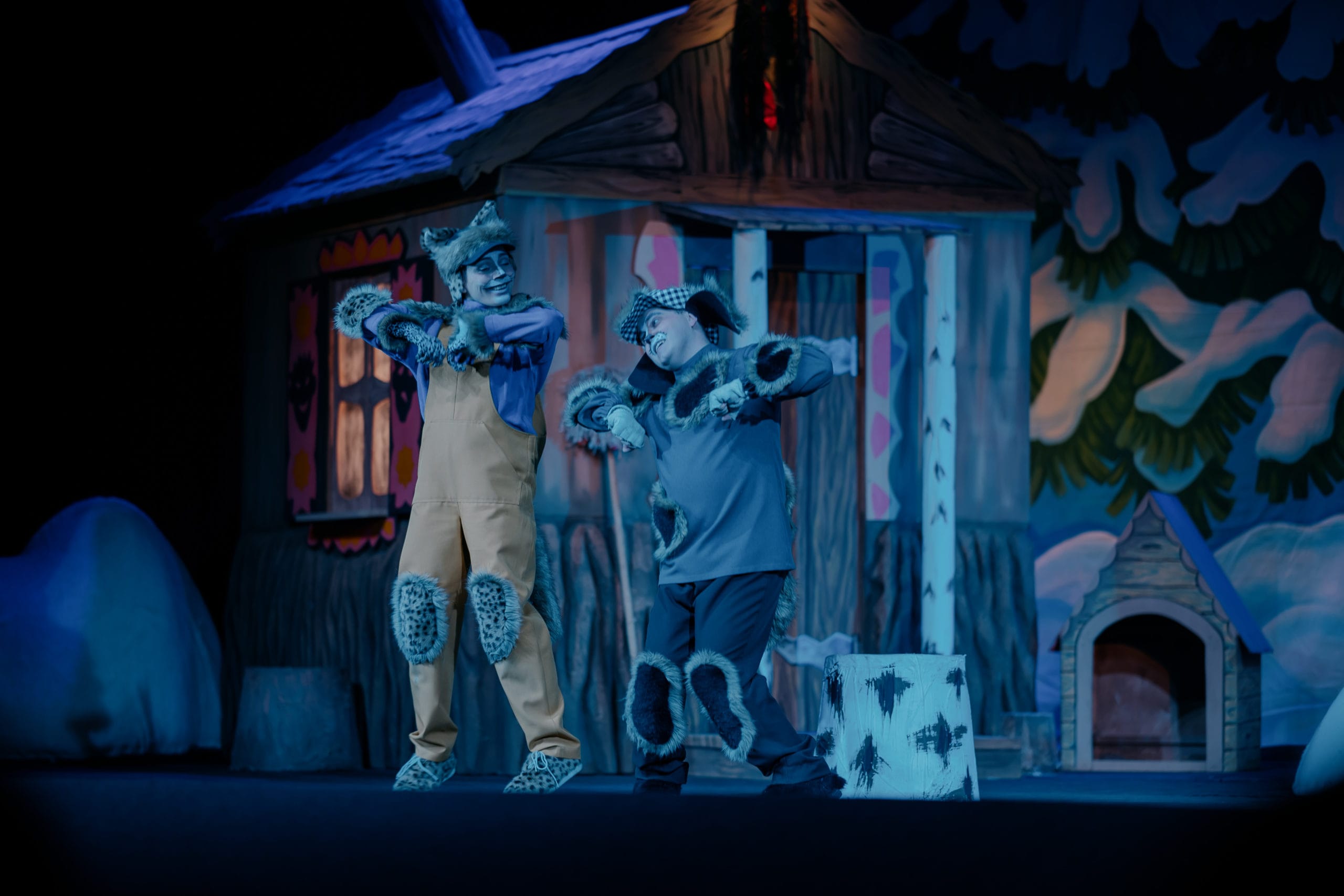 Чучуня. Баатырбек Шамбетов. Погодина. Художник по свету на спектакль Алексей Мелентьев. ETC, MA2, MA3