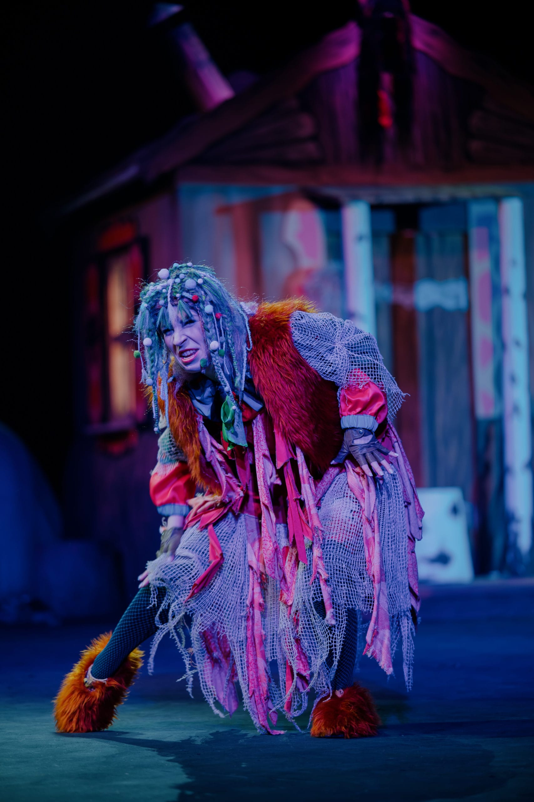 Чучуня. Баатырбек Шамбетов. Погодина. Художник по свету на спектакль Алексей Мелентьев. ETC, MA2, MA3