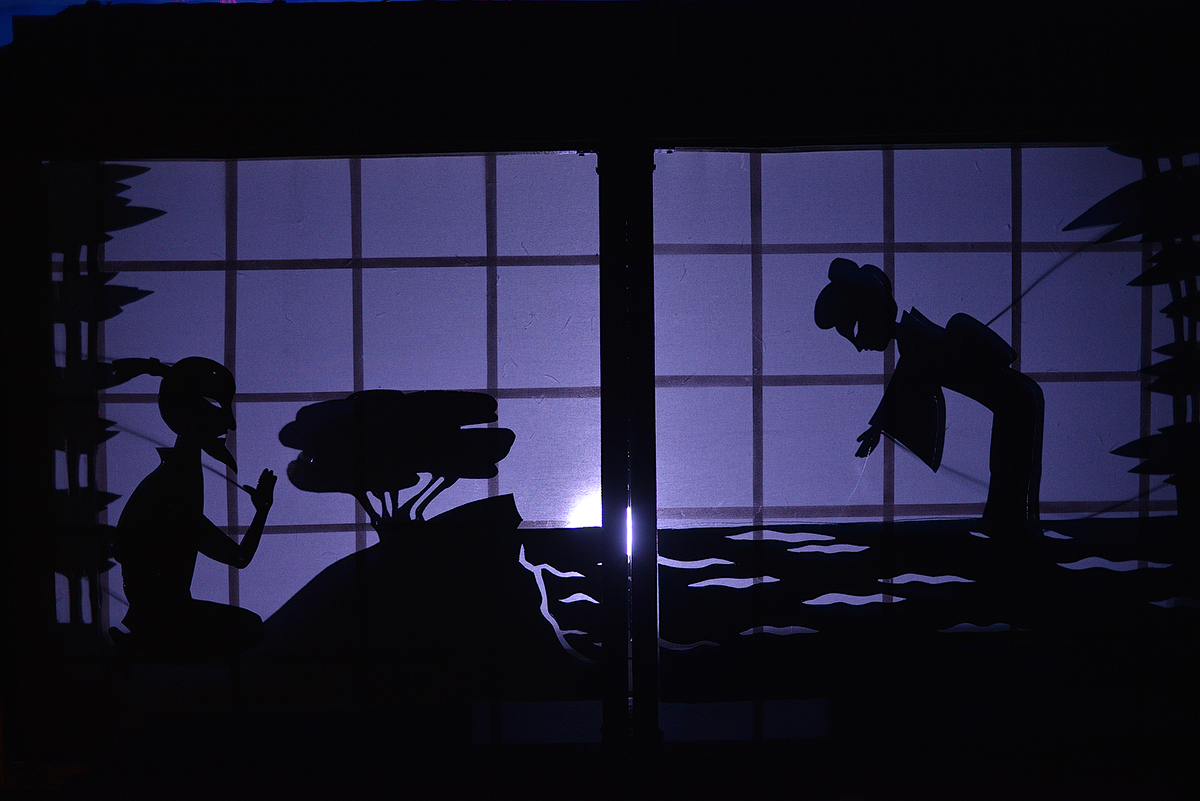 The Grateful Crane is a poetic puppet theatre performance exploring themes of love and betrayal, generosity and greed. This rare puppet tragedy is brought to life through expressive stage visuals and sensitive lighting design, emphasizing the emotional depth and dramatic atmosphere of the story.