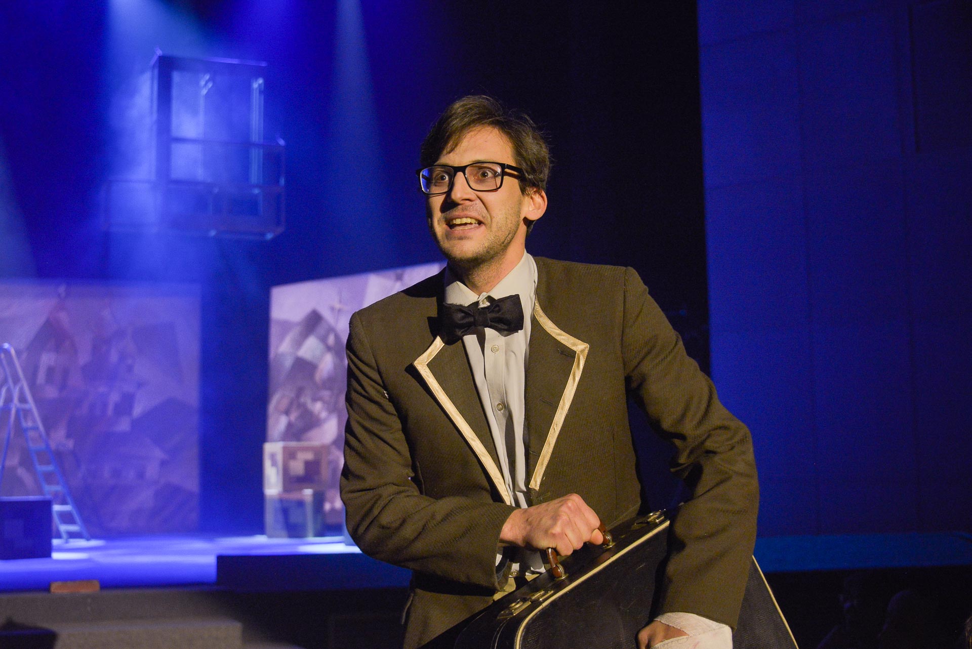 Комедия "Дураки". Художник по свету Алексей Мелентьев. MA3