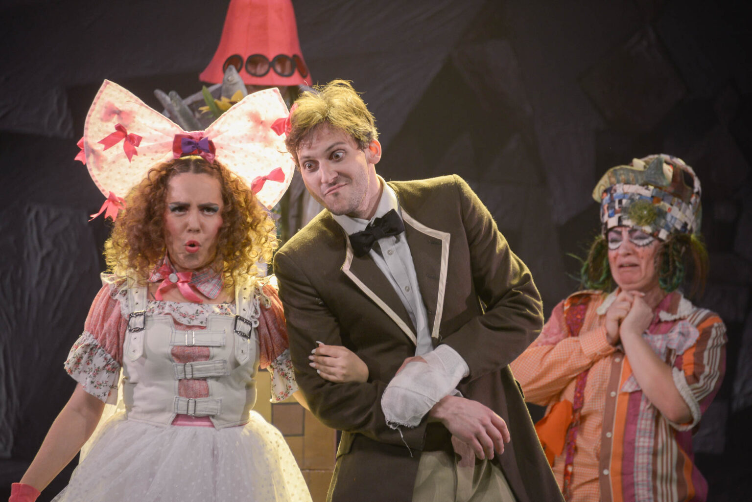 Комедия "Дураки". Художник по свету Алексей Мелентьев. MA3